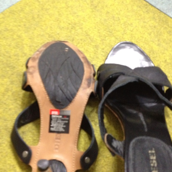 Authentic Diesel sandals - Picture 3 of 3