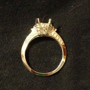 10k white gold stoneless ring