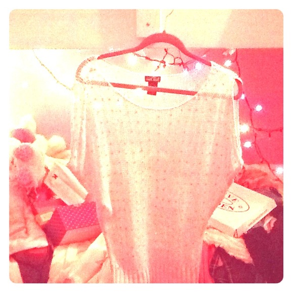 Wet seal, no sleeves, shirt.