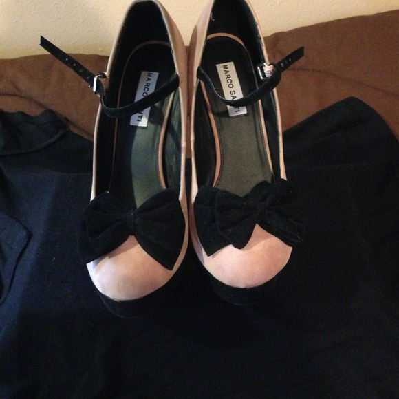 Marco Santi Bow Heels - Picture 3 of 4