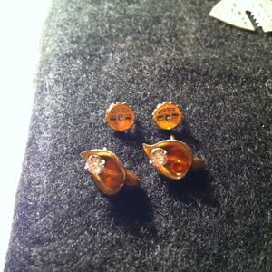 12k yellow gold earring