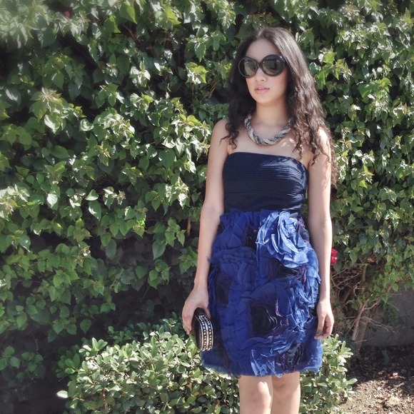 BCBGMaxAzria Floral ruffle dress