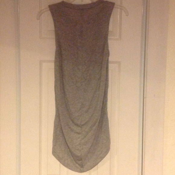 🎀ON HOLD🎀High Low Owl Top - Picture 2 of 4