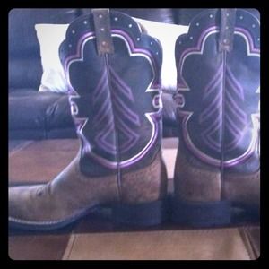 Ariat Boots - brown freedom cowboy boots size 9.5