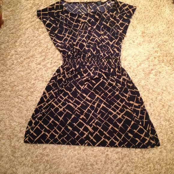 ❌SOLD @se75❌Navy/Tan Dress
