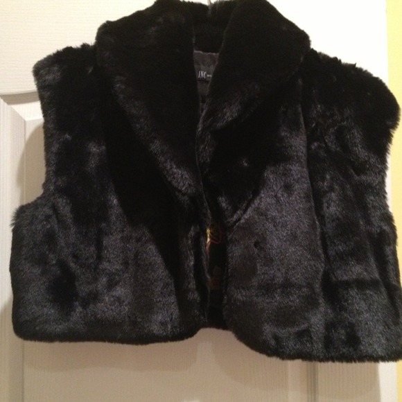 INC fur vest - Picture 1 of 2