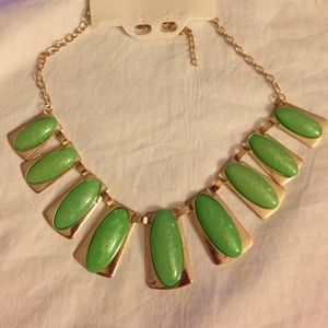 Green/ gold necklace