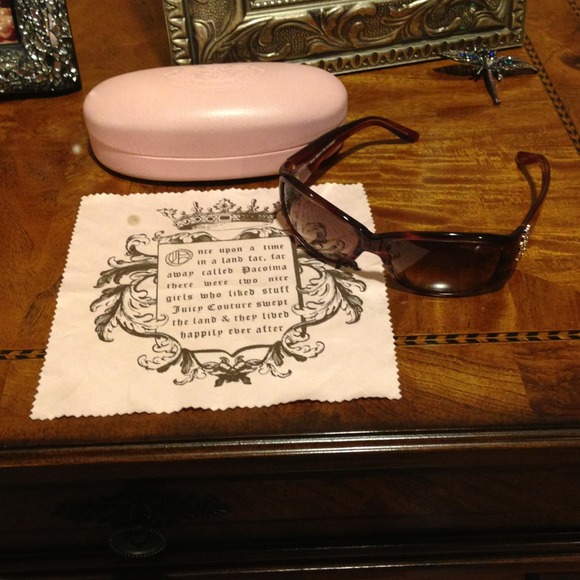 Juicy Couture "Honey" Sunglasses - Picture 4 of 4