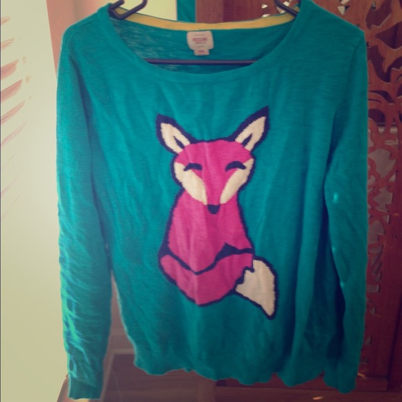 Oversize fox sweater