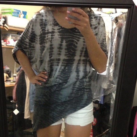 🚫Bundled!🚫Hard tail XS Asymmetrical Tie Dye Top