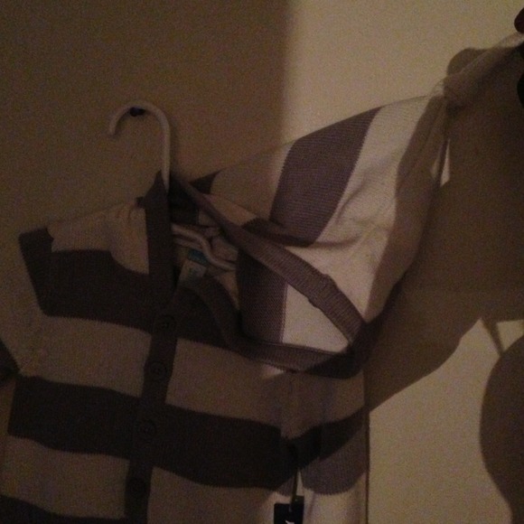 Old navy suit for boy or girl - Picture 2 of 2