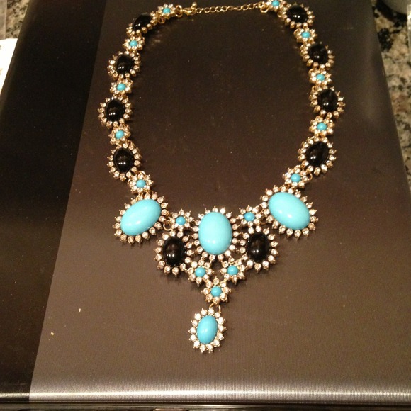 One HIGH QUALITY necklace - Picture 2 of 4