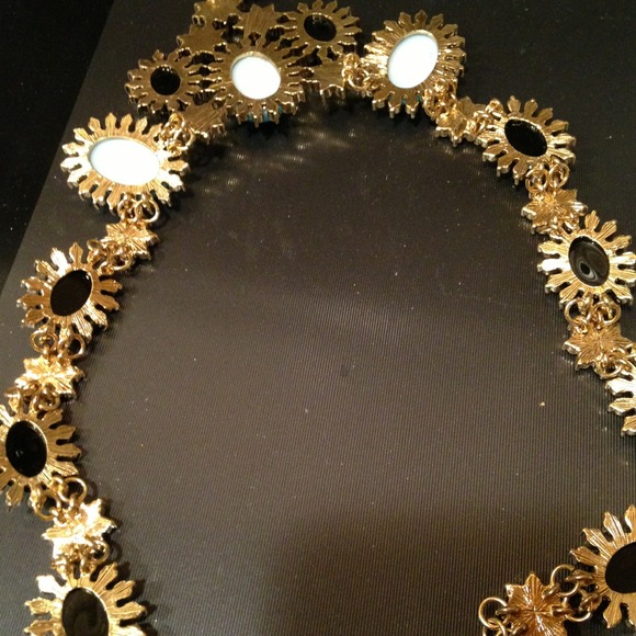 One HIGH QUALITY necklace - Picture 4 of 4