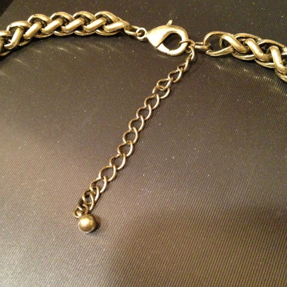 One HIGH QUALITY necklace - Picture 2 of 3