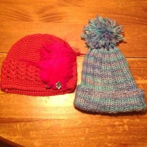 🎉BUNDLE🎉 2 baby winter hats