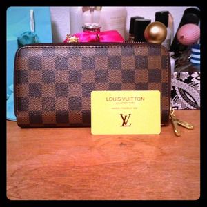 💛LV double zipper wallet💛