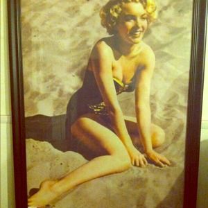 Another framed Marilyn photo