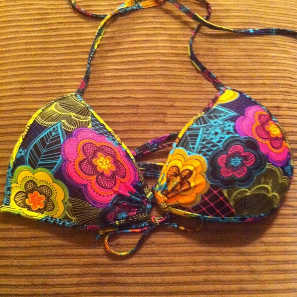 Body Glove Size M Bikini Top