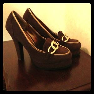 Colin stuart Platform suede and gold heels