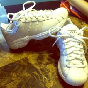 Adidas women's cot change shoe