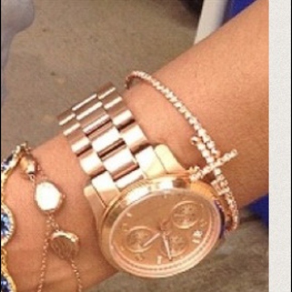 SOLD Authentic Michael Kors Rose Watch - Picture 2 of 2