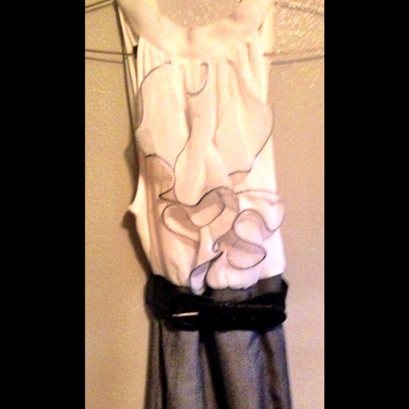 White and grey dress, size 4