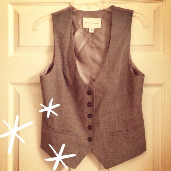 NWOT Banana Republic vest (Size 10).🚨REDUCED🚨