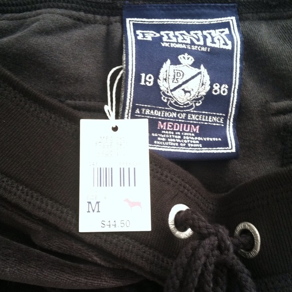 💢SOLD💢VS black velour pants - Picture 3 of 4