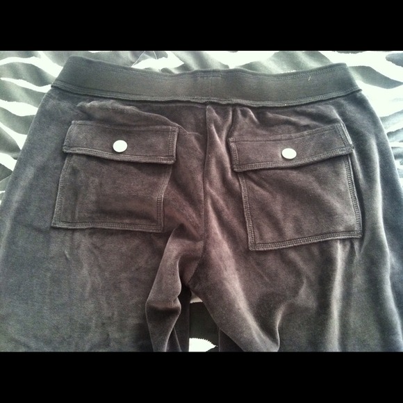 💢SOLD💢VS black velour pants - Picture 4 of 4