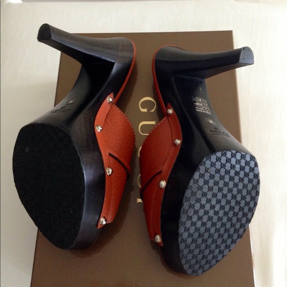 💢SOLD 💢Gucci Horsebit Wooden Clogs - Picture 3 of 3