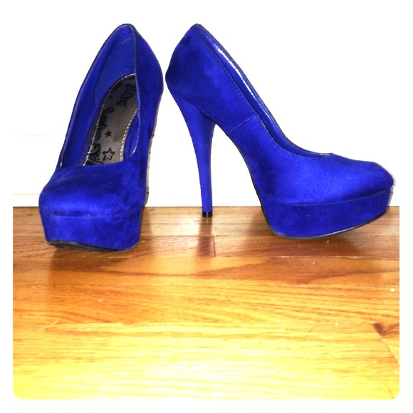 Royal blue heals