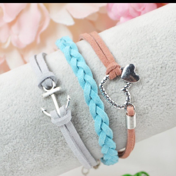 Infinity handmade bracelet - Picture 1 of 2