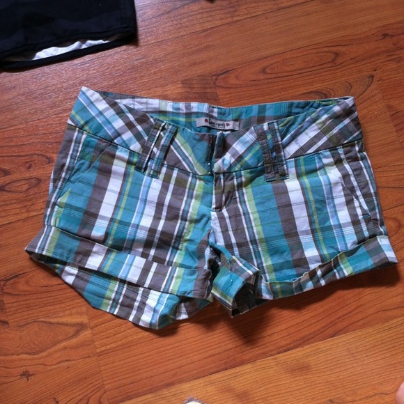 Board shorts n shorts - Picture 3 of 4