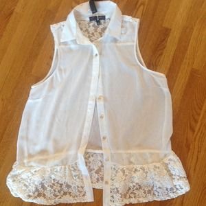 White and lace tank