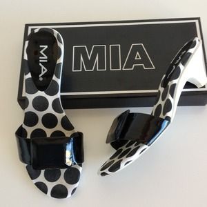 Black & White Sandals.