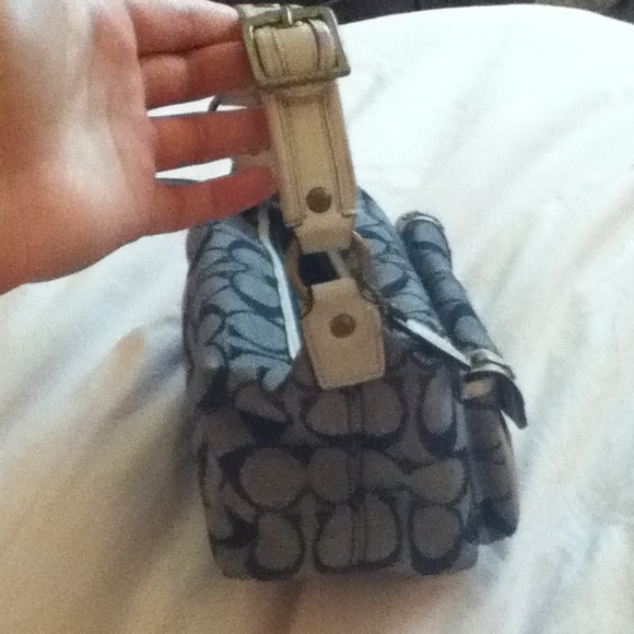 Limited Edition Denim Coach bag. - Picture 2 of 4
