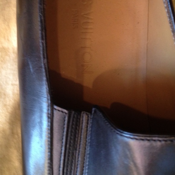 SOLD! !Authentic Men's Louis Vuitton Dress Shoes - Picture 2 of 4