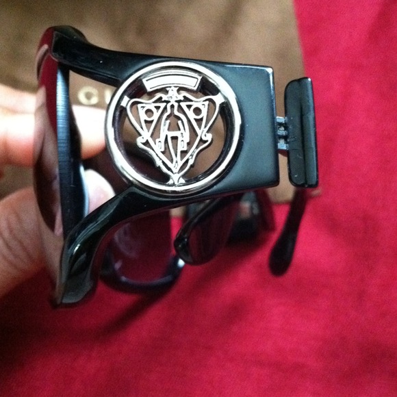 Authentic Gucci sunnies main image 4