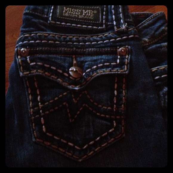 Like new!! Miss Me Jeans! Make offer!