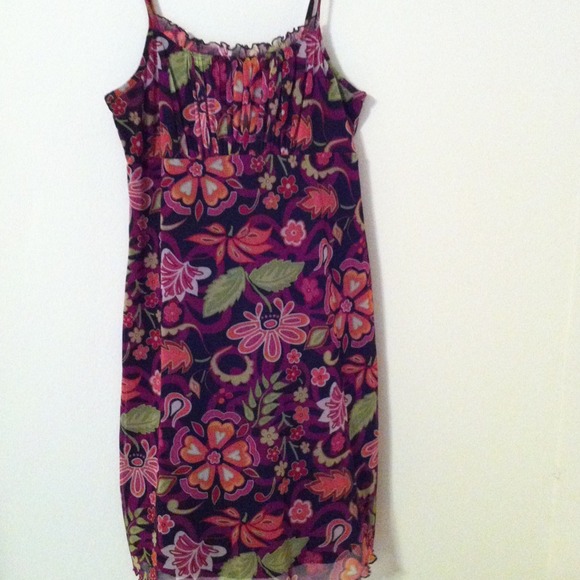 Cutest lil Dress!! - Picture 2 of 2