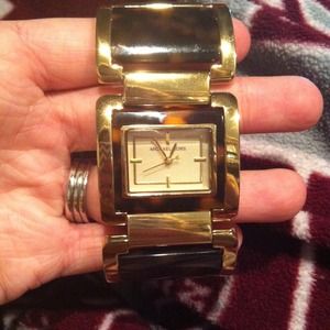 ⚡Flash sale ⚡Beautiful Michael Kors watch
