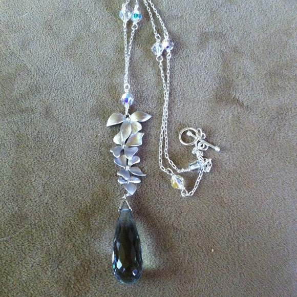 ON HOLD 32 carats aquamarine and sterling necklace