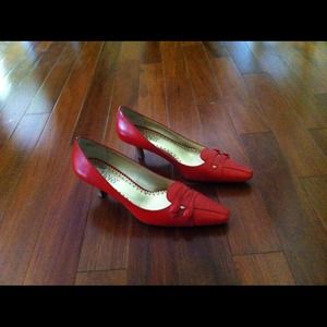 🔻REDUCED🔻Red leather kitten heels/NEW
