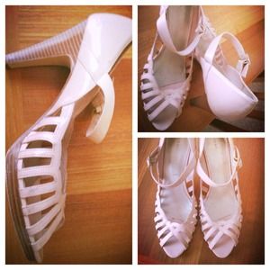 Peach/l light pink pumps