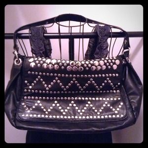 HOLD****^^^***BCBGeneration black bag silver metal