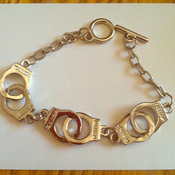 Jewelry - Handcuffs bracelet. Fashion jewelry. New.