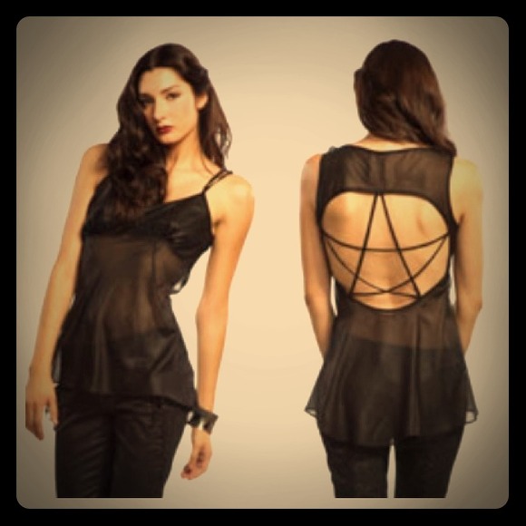 ♻SOLD @ Buff XChange♻Hi-lo Pentagram top