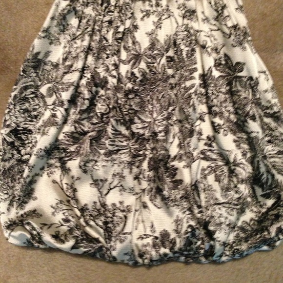 DRESS!! - Picture 2 of 3