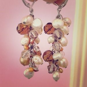 Mixed pearl and beads earrings
