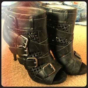 Carlos Santana Caged Heels